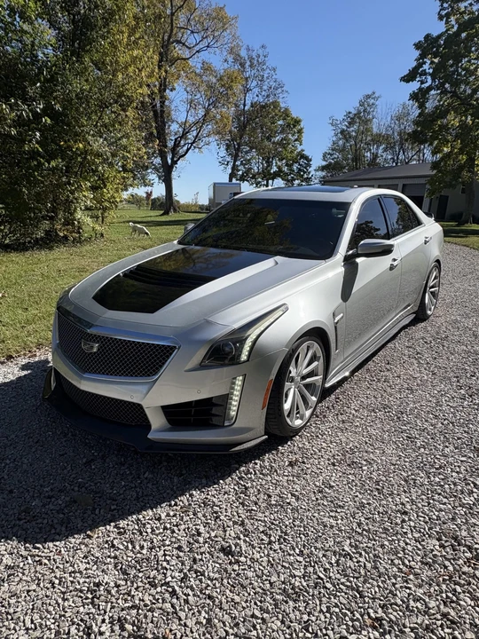 2017 Cadillac CTS-V 3rd Gen - Image 5 of 31