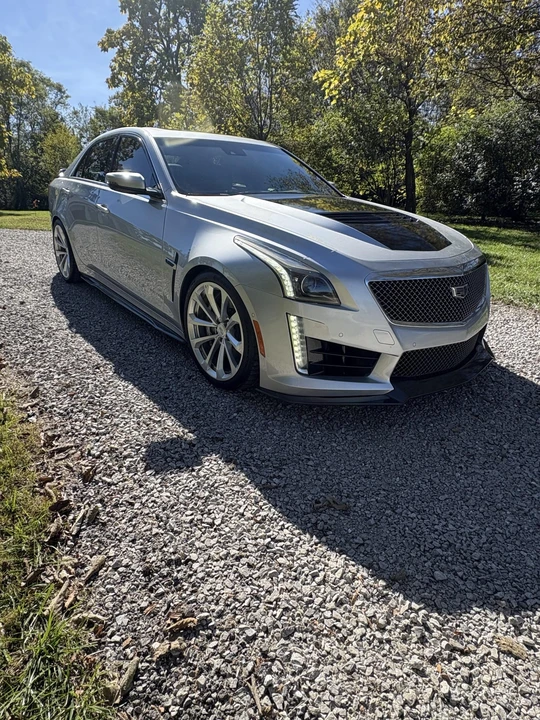 2017 Cadillac CTS-V 3rd Gen - Image 9 of 31