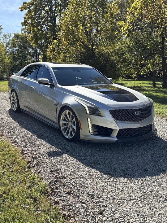2017 Cadillac CTS-V 3rd Gen - Image 8 of 31