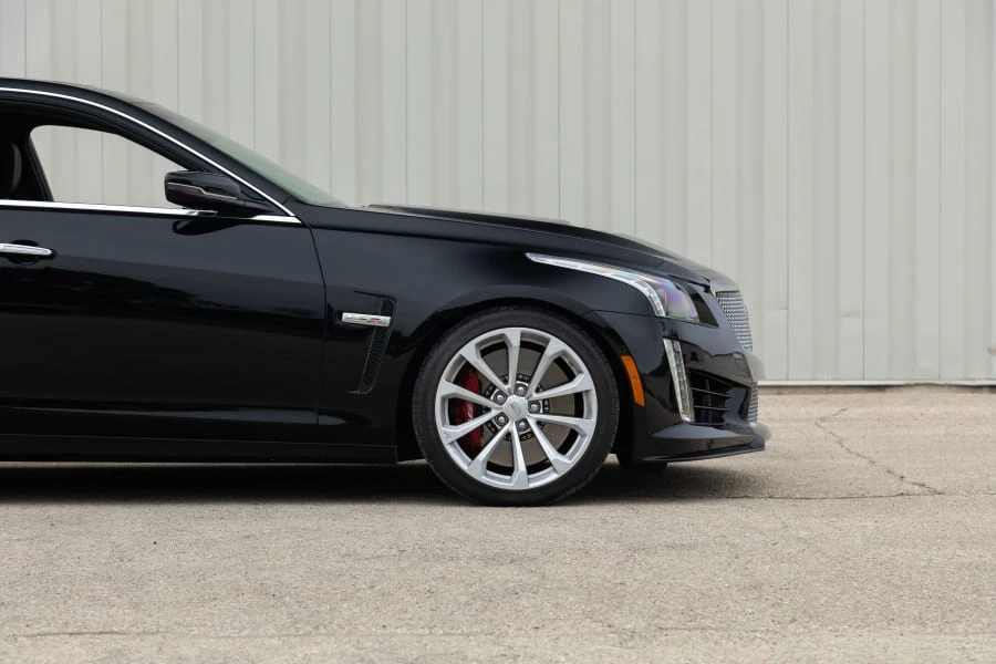 2017 Cadillac CTS-V 3rd Gen - Image 14 of 31