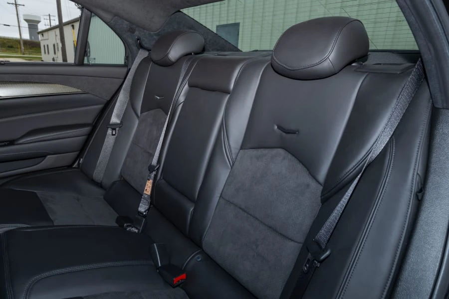 2017 Cadillac CTS-V 3rd Gen - Image 28 of 31