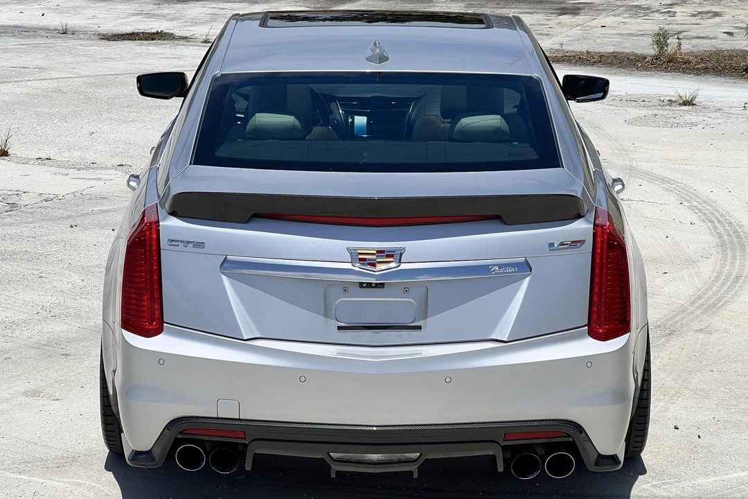 2017 Cadillac CTS-V 3rd Gen - Image 5 of 31