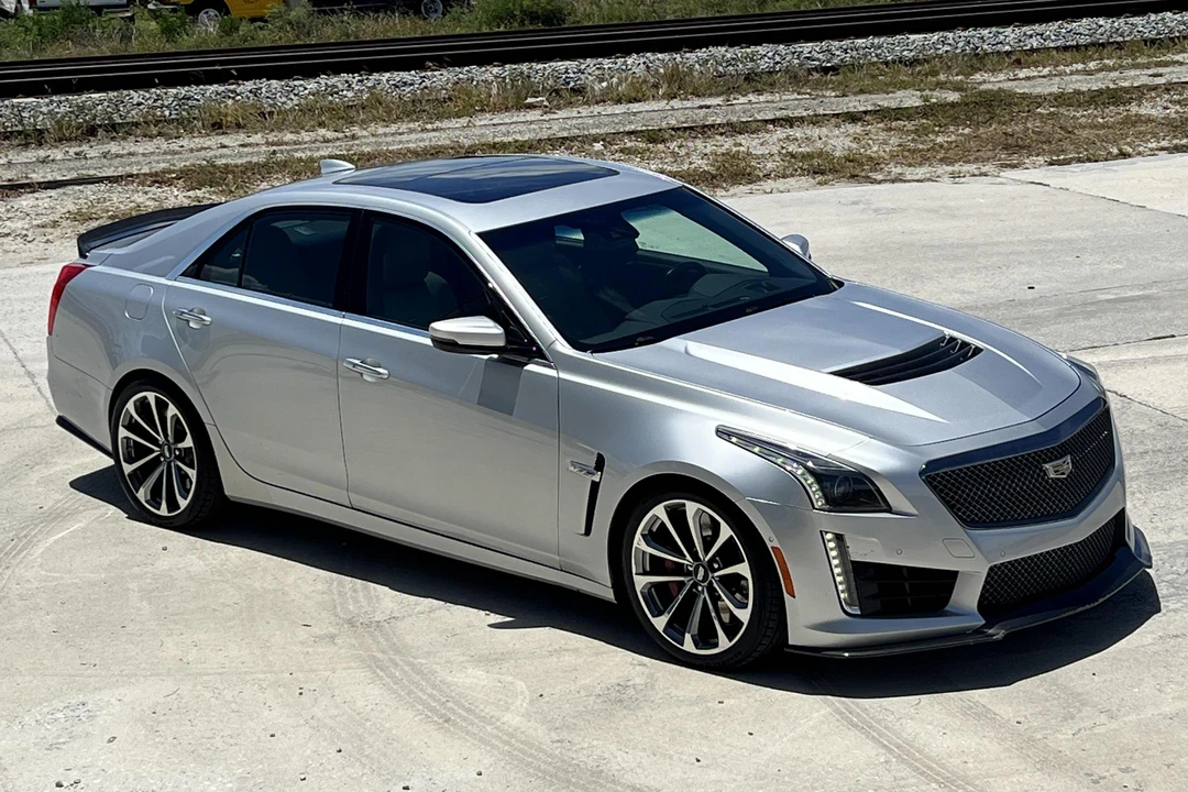 2017 Cadillac CTS-V 3rd Gen - Image 14 of 31