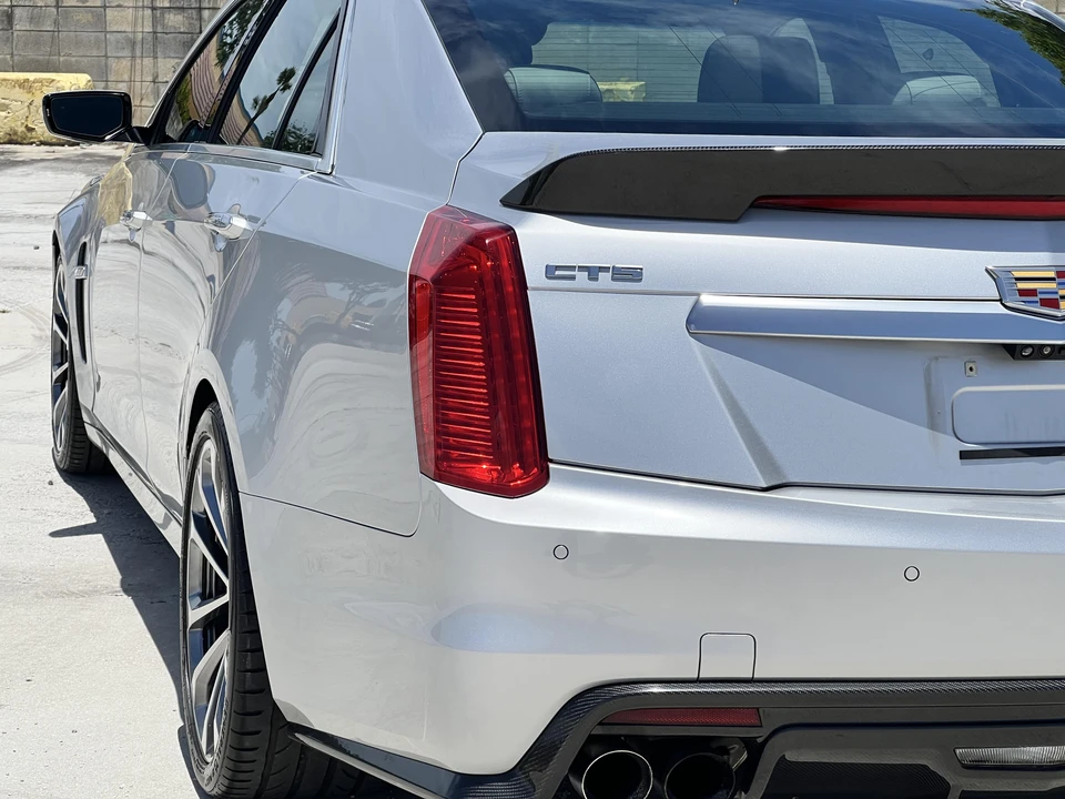 2017 Cadillac CTS-V 3rd Gen - Image 30 of 31