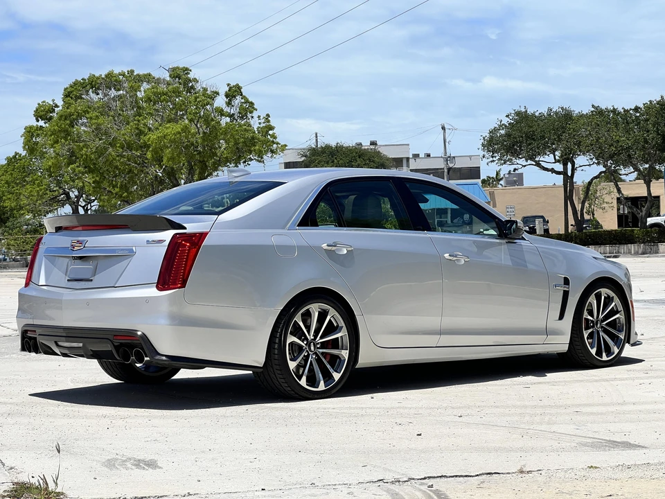 2017 Cadillac CTS-V 3rd Gen - Image 12 of 31