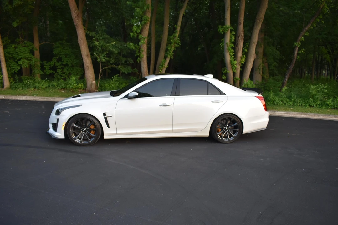 2017 Cadillac CTS-V 3rd Gen - Image 4 of 31