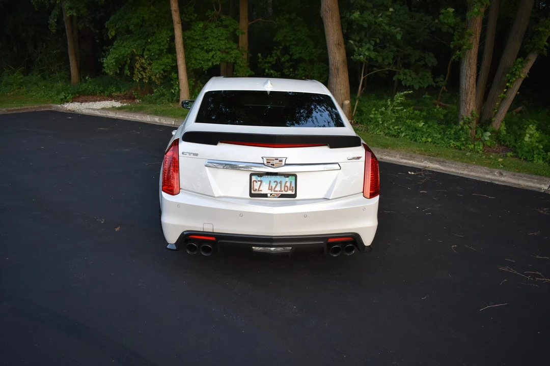 2017 Cadillac CTS-V 3rd Gen - Image 8 of 31