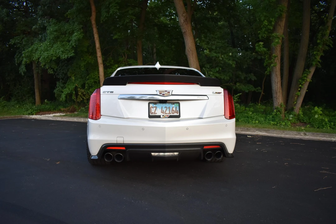 2017 Cadillac CTS-V 3rd Gen - Image 9 of 31