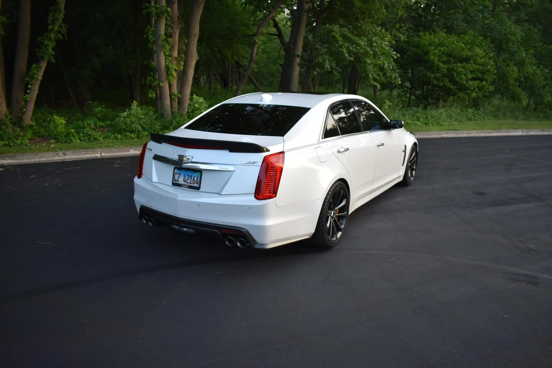 2017 Cadillac CTS-V 3rd Gen - Image 10 of 31