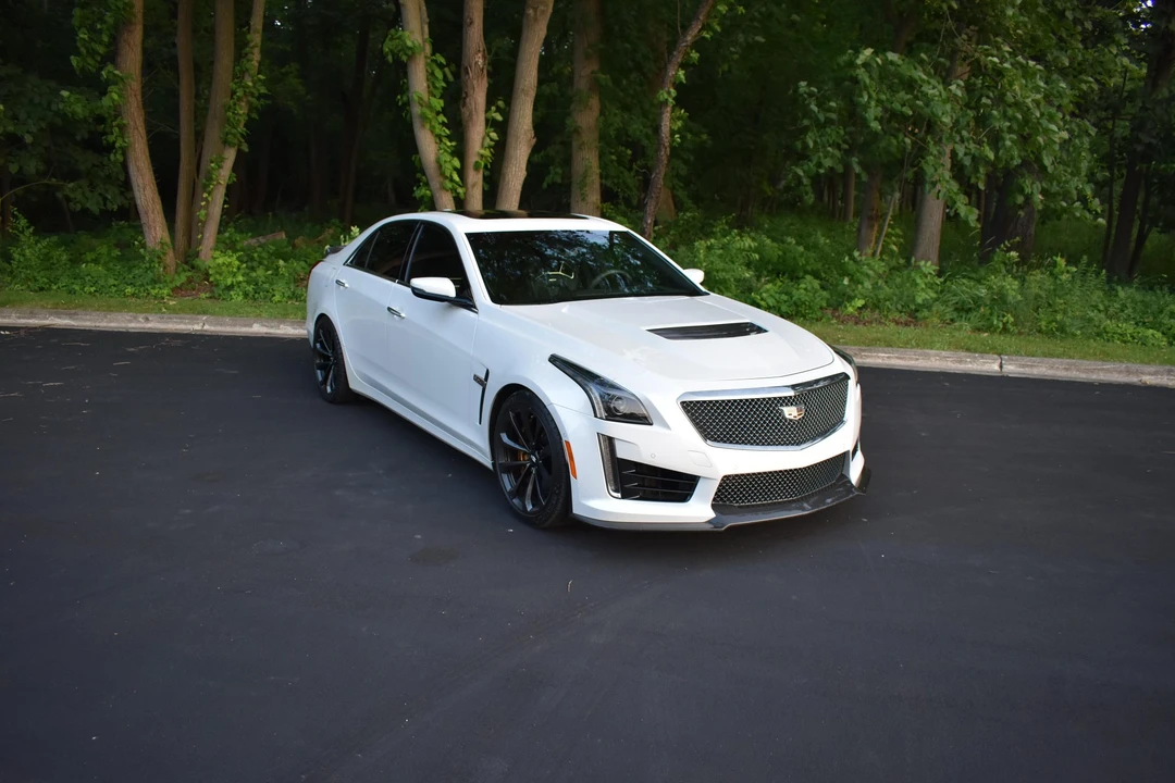 2017 Cadillac CTS-V 3rd Gen - Image 17 of 31