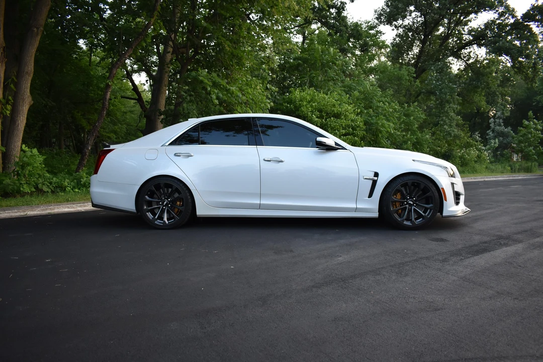 2017 Cadillac CTS-V 3rd Gen - Image 15 of 31