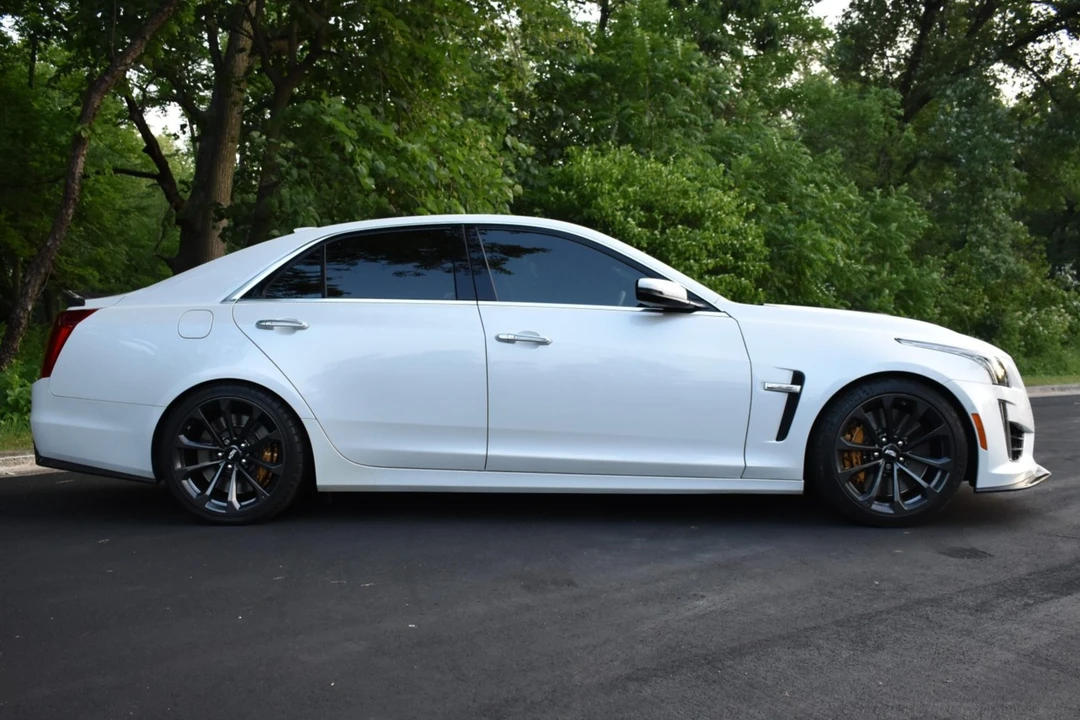 2017 Cadillac CTS-V 3rd Gen - Image 16 of 31