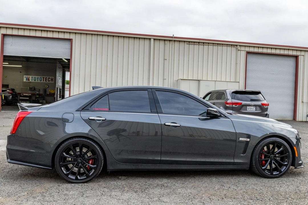 2017 Cadillac CTS-V 3rd Gen - Image 3 of 31