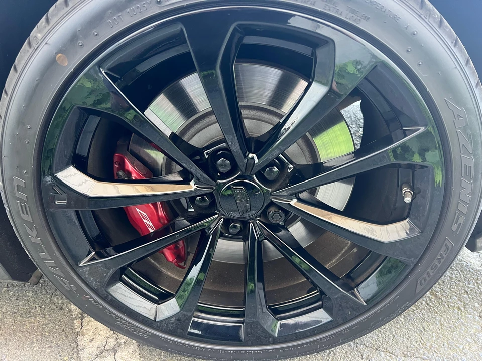 2017 Cadillac CTS-V 3rd Gen - Image 25 of 31