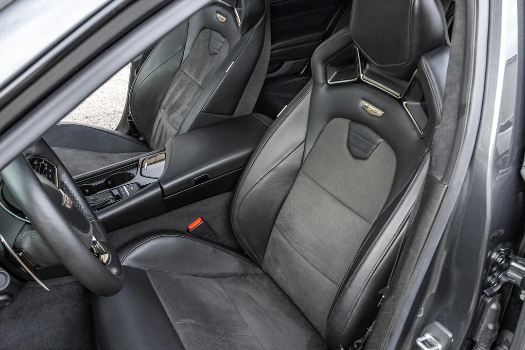 2017 Cadillac CTS-V 3rd Gen - Image 28 of 31