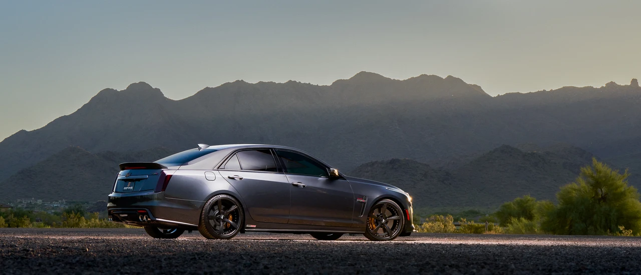 2017 Cadillac CTS-V 3rd Gen - Image 15 of 31