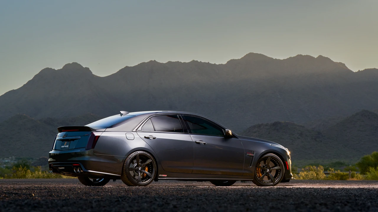 2017 Cadillac CTS-V 3rd Gen - Image 14 of 31