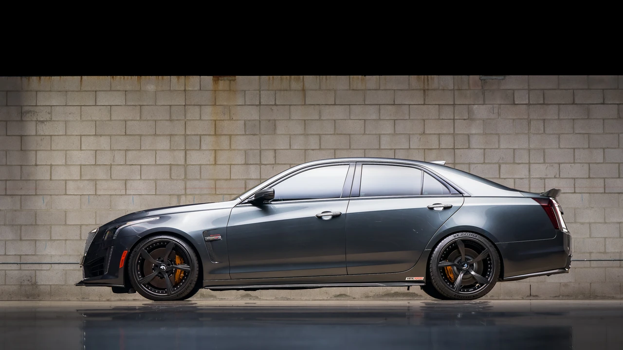 2017 Cadillac CTS-V 3rd Gen - Image 28 of 31
