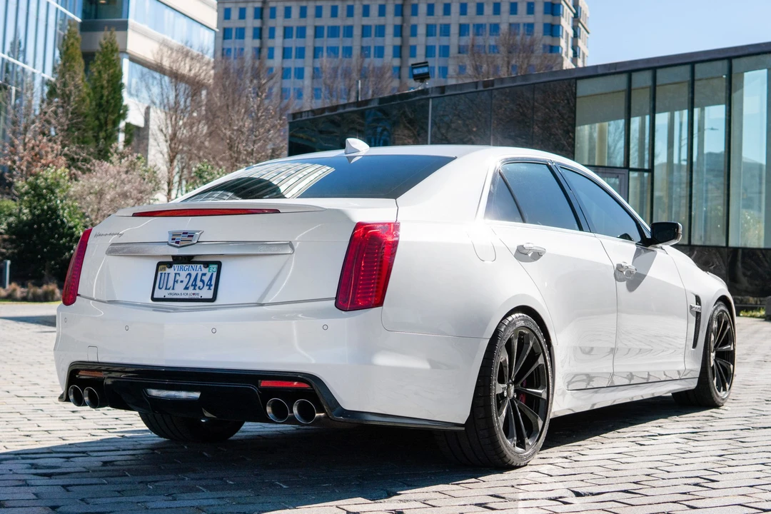 2017 Cadillac CTS-V 3rd Gen - Image 7 of 31