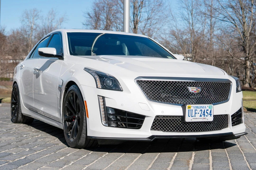 2017 Cadillac CTS-V 3rd Gen - Image 9 of 31