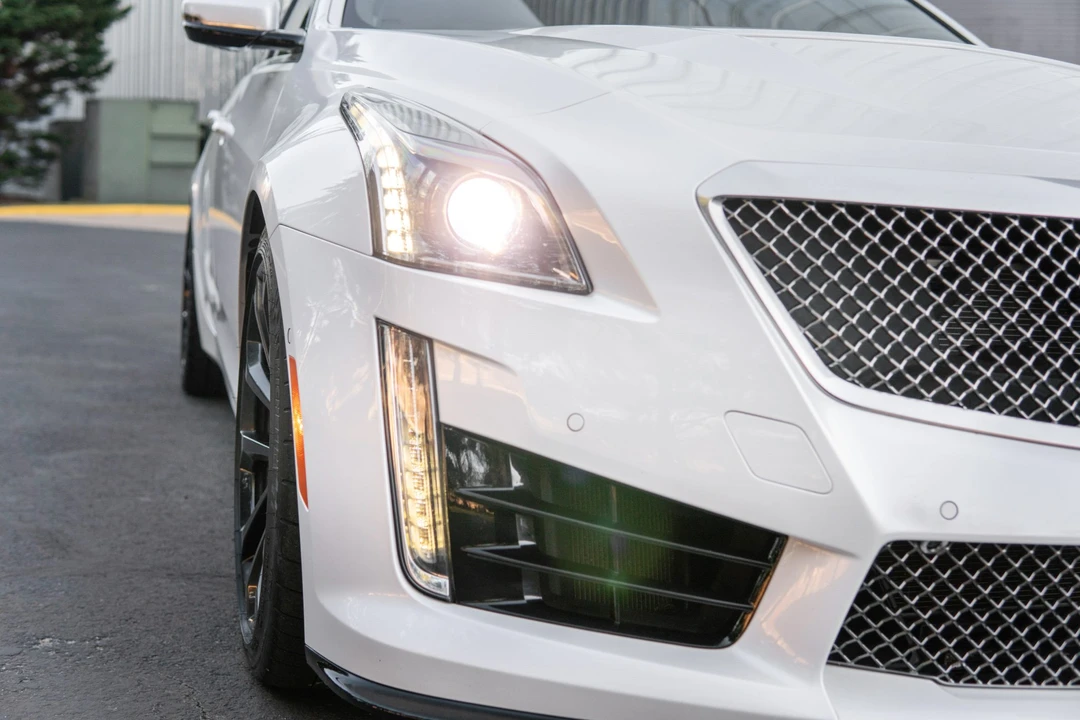 2017 Cadillac CTS-V 3rd Gen - Image 20 of 31