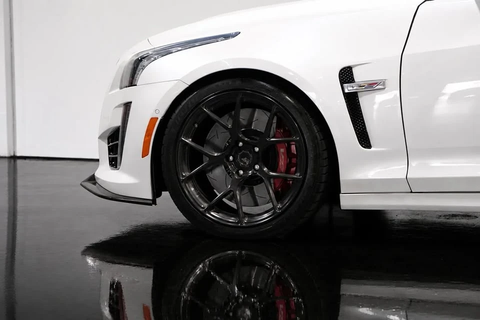 2017 Cadillac CTS-V 3rd Gen - Image 15 of 20