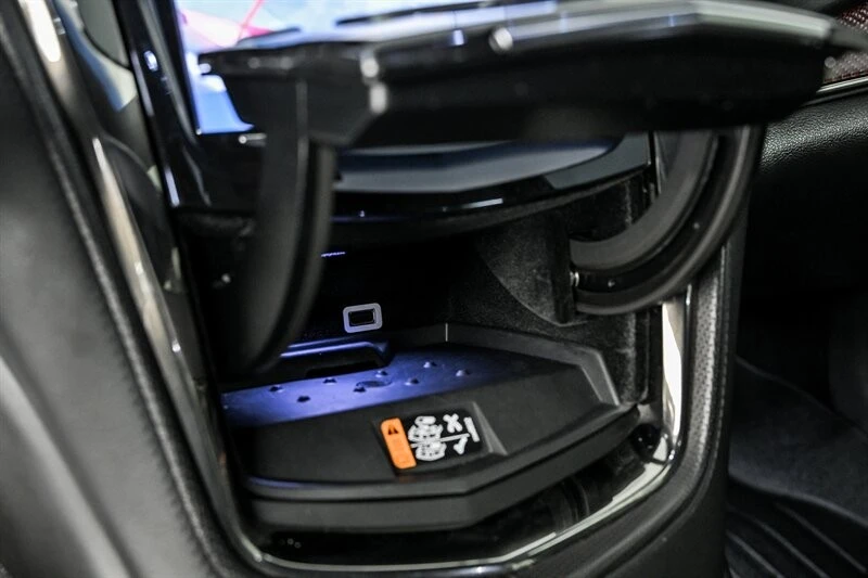 2017 Cadillac CTS-V 3rd Gen - Image 29 of 30