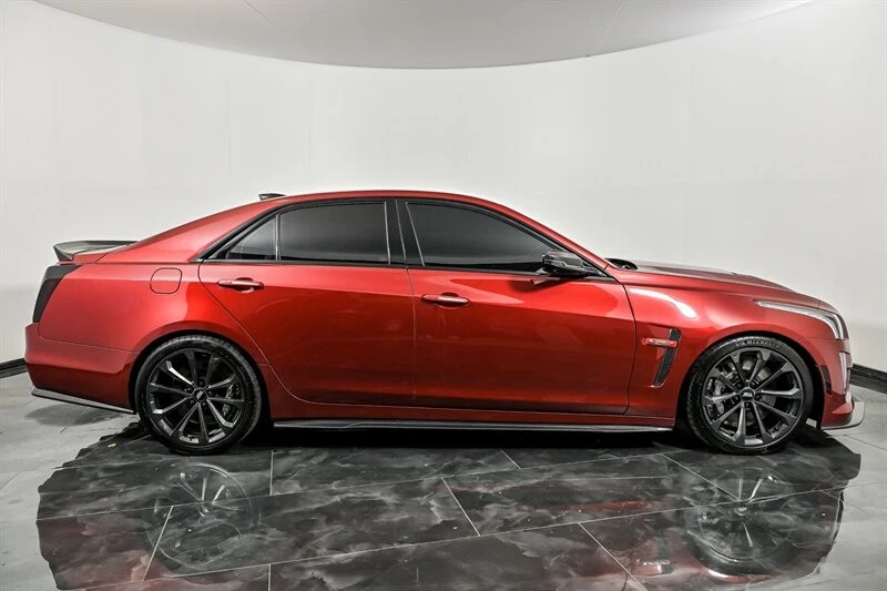 2017 Cadillac CTS-V 3rd Gen - Image 10 of 30