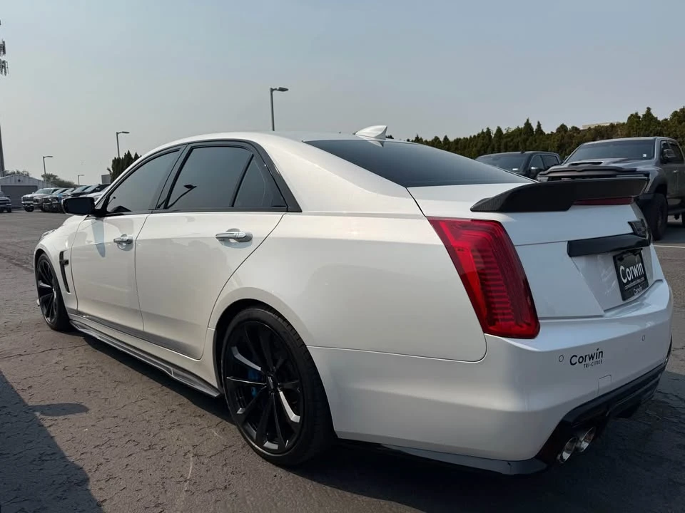 2017 Cadillac CTS-V 3rd Gen - Image 4 of 4