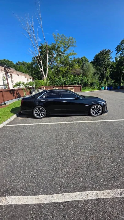 2017 Cadillac CTS-V 3rd Gen - Image 3 of 6