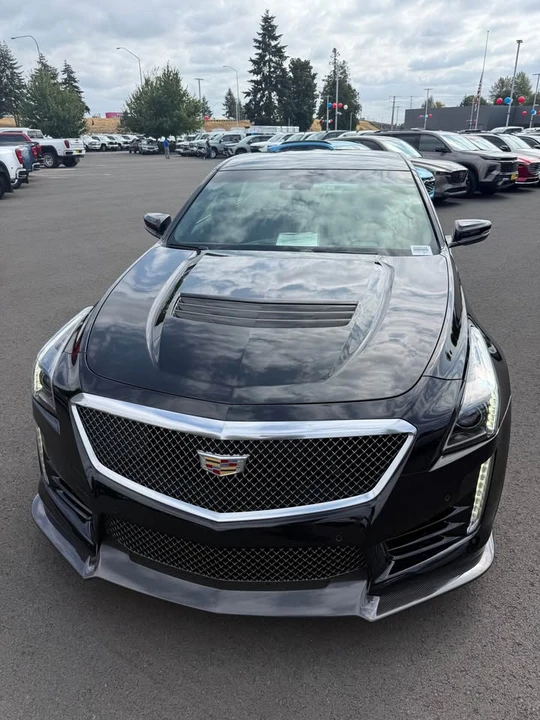 2017 Cadillac CTS-V 3rd Gen - Image 2 of 8