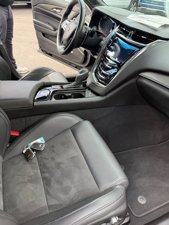 2017 Cadillac CTS-V 3rd Gen - Image 5 of 8