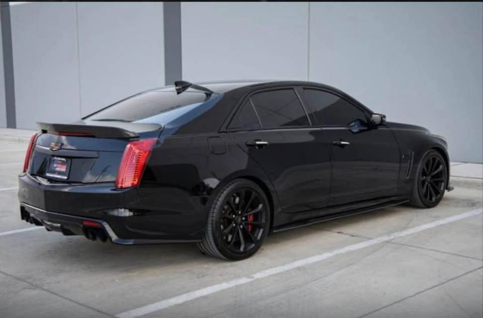 2017 Cadillac CTS-V 3rd Gen - Image 8 of 15