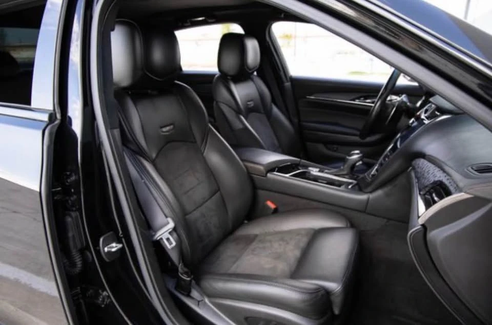 2017 Cadillac CTS-V 3rd Gen - Image 12 of 15