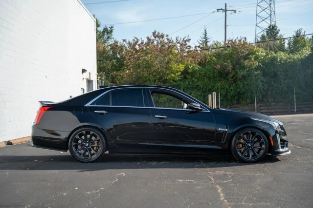 2017 Cadillac CTS-V 3rd Gen - Image 9 of 17