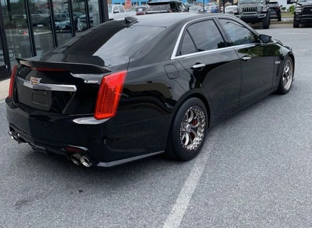 2017 Cadillac CTS-V 3rd Gen - Image 7 of 8