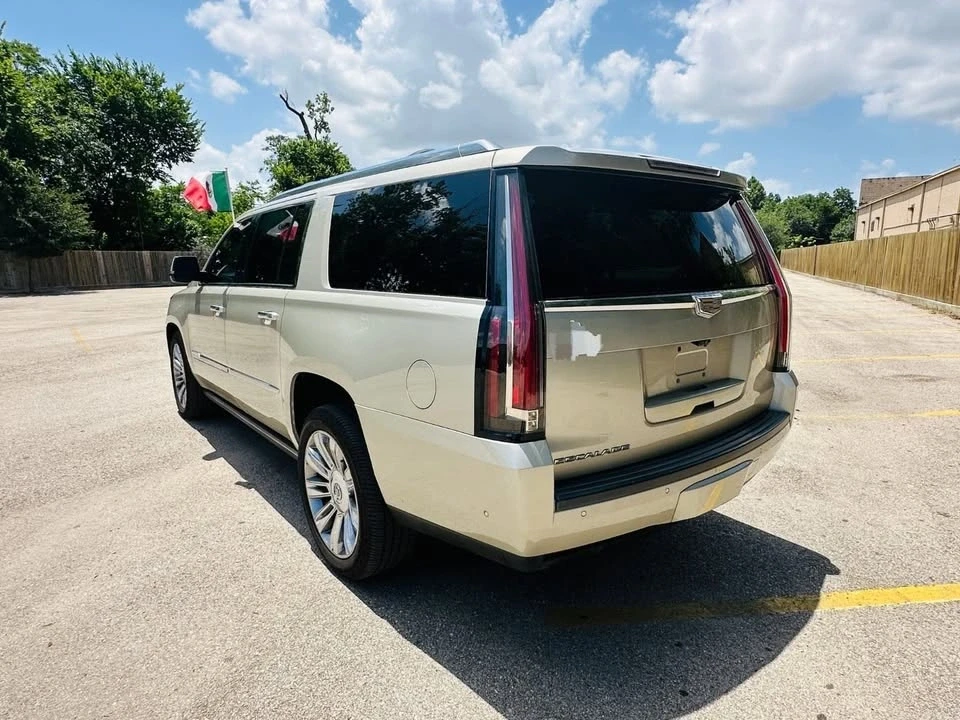 2017 Cadillac Escalade 4th Gen - Image 7 of 7