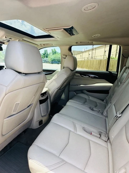 2017 Cadillac Escalade 4th Gen - Image 5 of 7