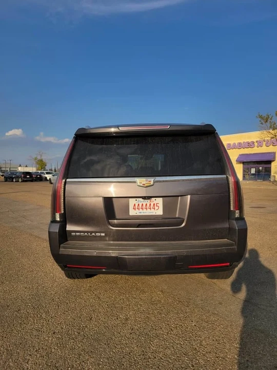 2017 Cadillac Escalade 4th Gen - Image 8 of 15