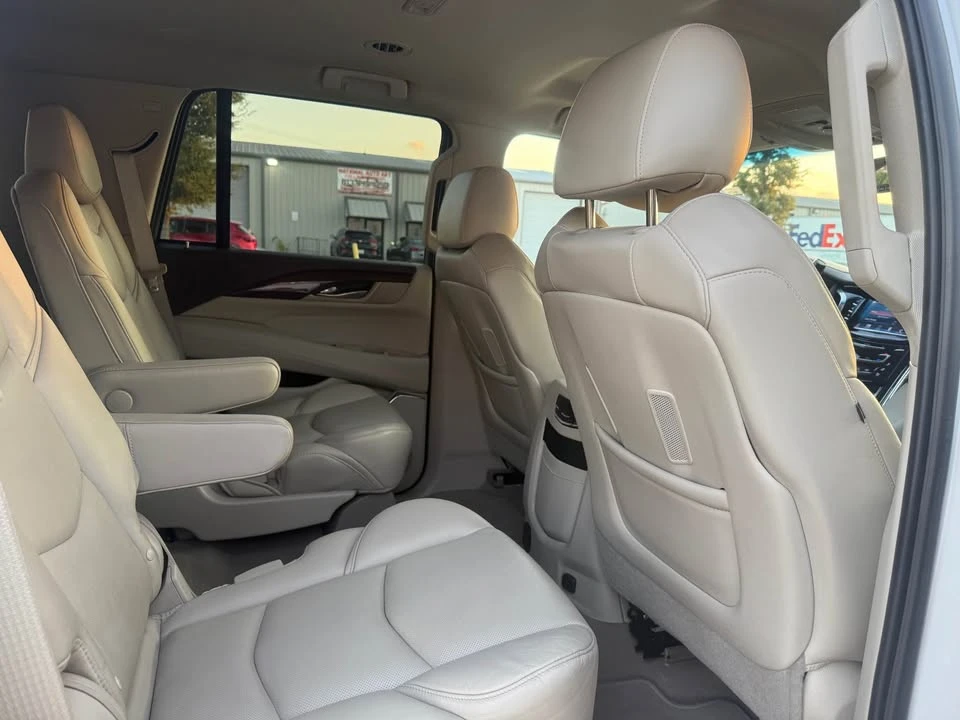2017 Cadillac Escalade 4th Gen - Image 10 of 17