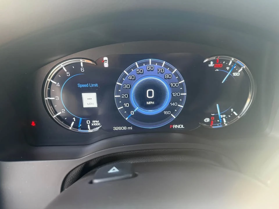 2017 Cadillac Escalade 4th Gen - Image 15 of 17