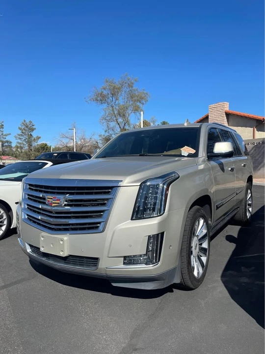 2017 Cadillac Escalade 4th Gen - Image 2 of 10
