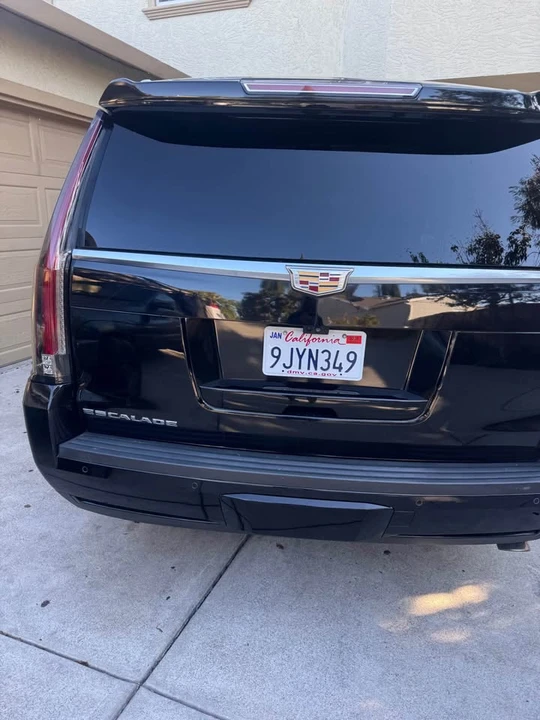 2017 Cadillac Escalade 4th Gen - Image 3 of 8