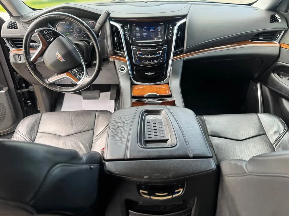 2017 Cadillac Escalade 4th Gen - Image 13 of 17