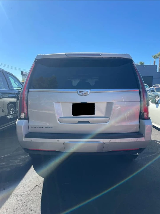 2017 Cadillac Escalade 4th Gen - Image 5 of 10