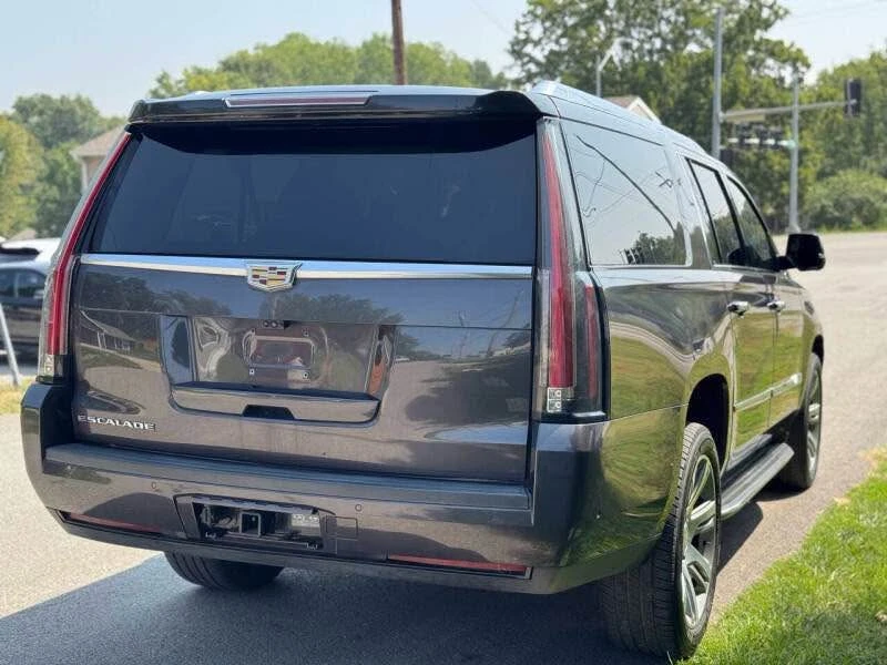 2017 Cadillac Escalade 4th Gen - Image 5 of 13