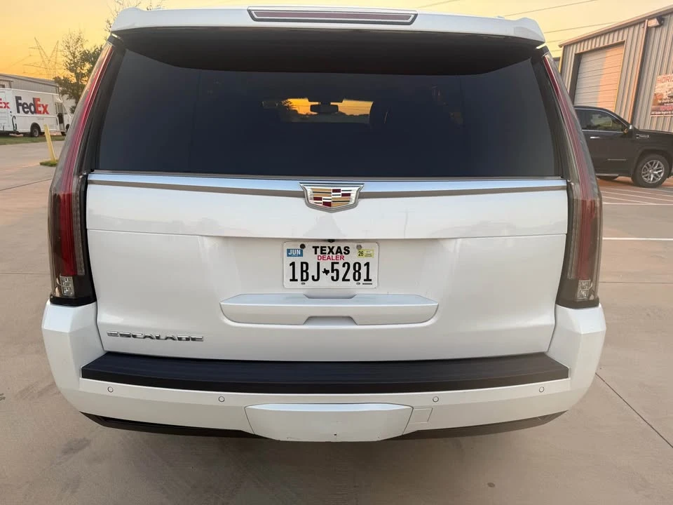 2017 Cadillac Escalade 4th Gen - Image 7 of 17