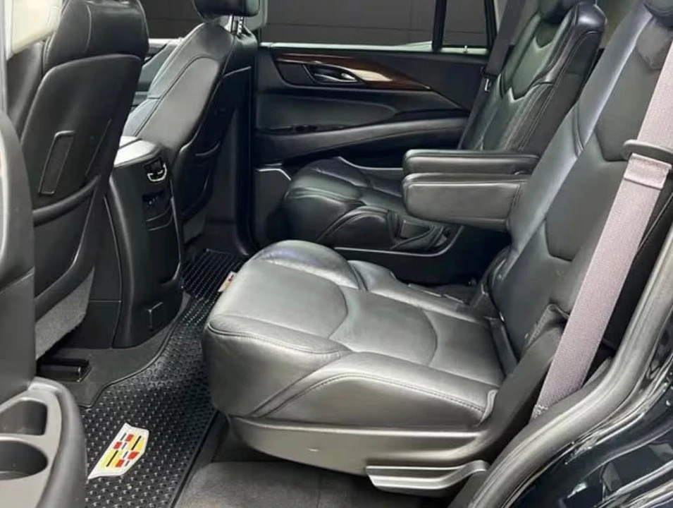 2017 Cadillac Escalade 4th Gen - Image 9 of 15