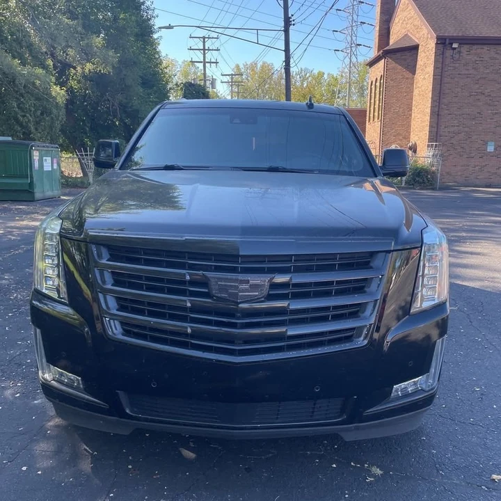 2017 Cadillac Escalade 4th Gen - Image 2 of 16