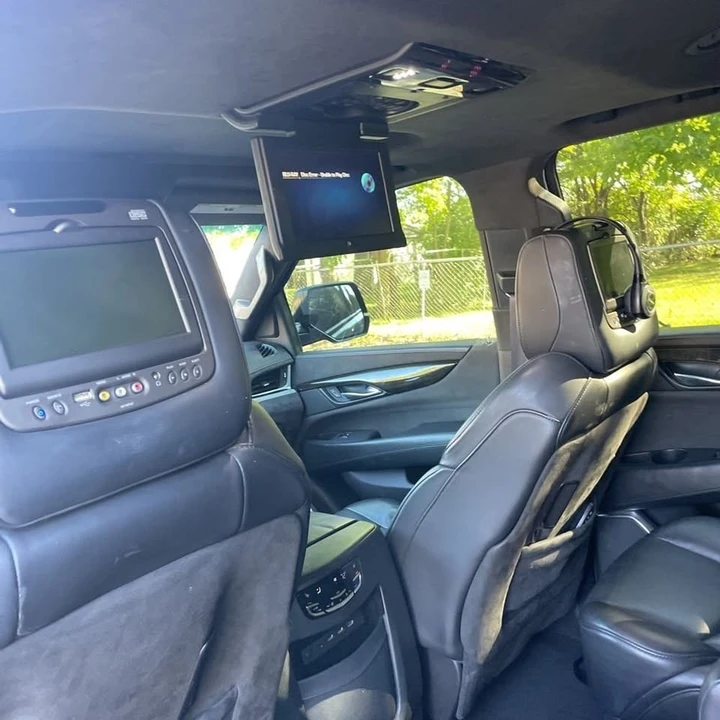 2017 Cadillac Escalade 4th Gen - Image 14 of 16
